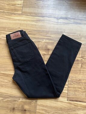 Sezane Le Brut Sexy Jeans Women’s 24X26 Black Noir Denim Preppy NWT